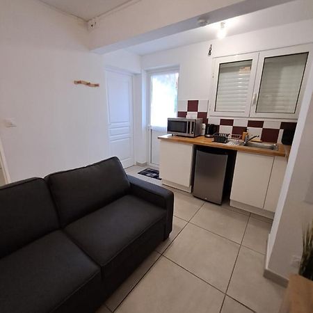Logement Cosy T2, Centre Ville De Saint-Pierre Εξωτερικό φωτογραφία
