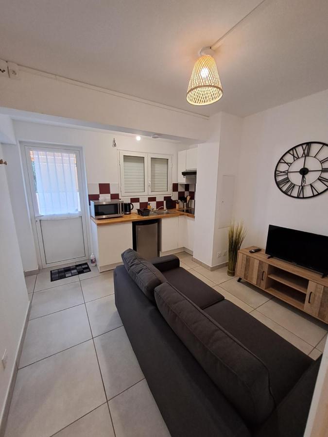 Logement Cosy T2, Centre Ville De Saint-Pierre Εξωτερικό φωτογραφία